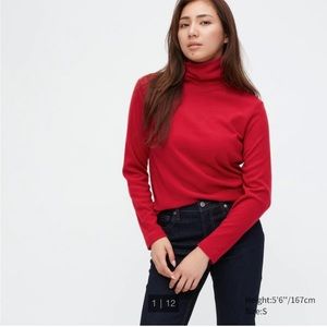 UniQlo HEATTECH Fleece Turtleneck Long-Sleeve T-Shirt Size Medium
